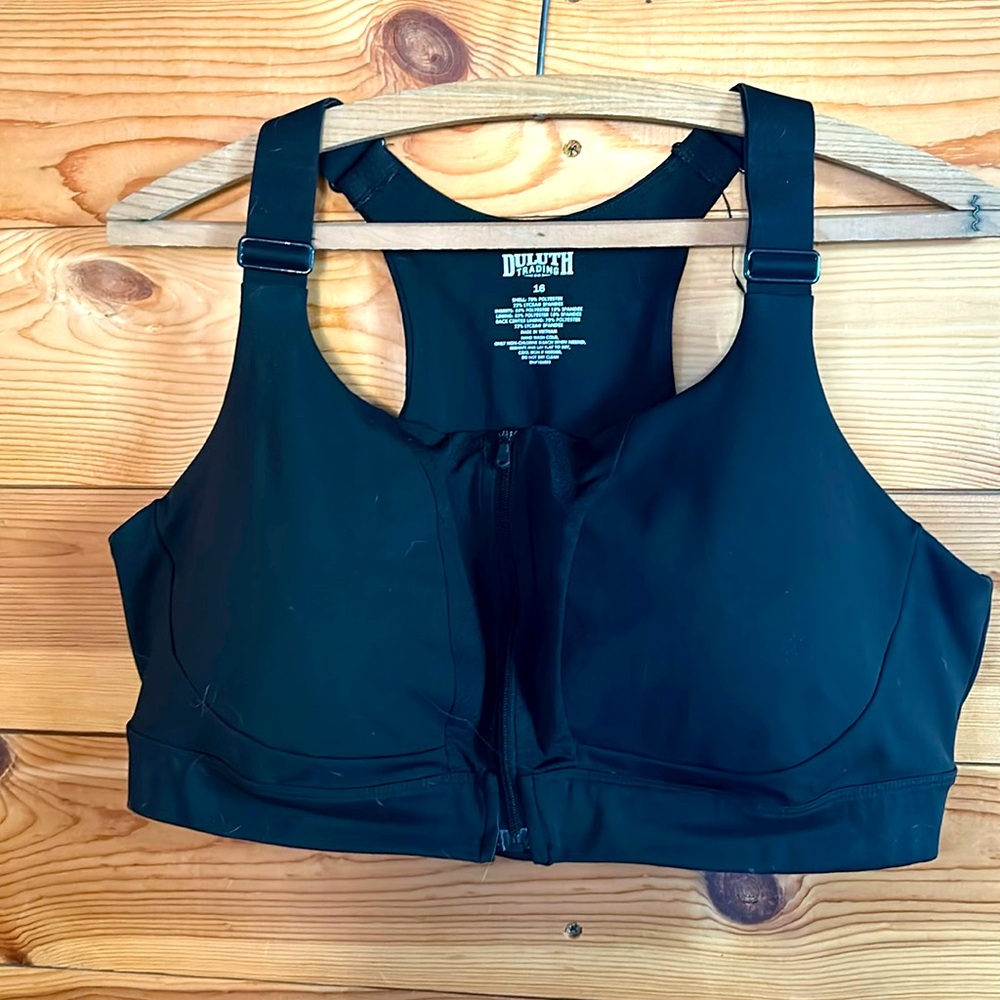 Duluth Trading Co Sports Zip Bra